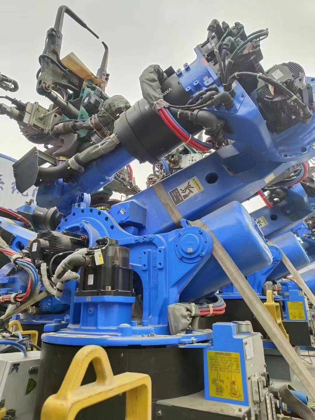 二手安川机器人ES165D负载165kg点焊机械臂