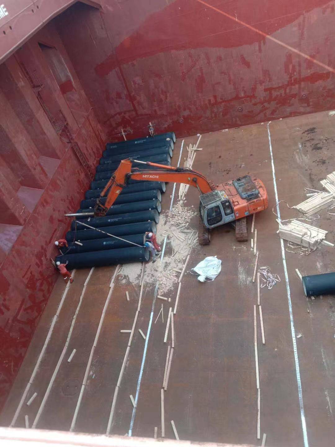 上海港出口散杂货 设备 车辆 吨袋