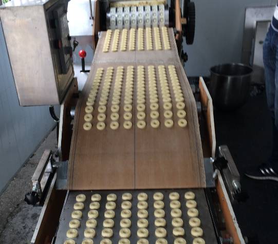饼干包装机 饼干机械种类-小零食饼干机械