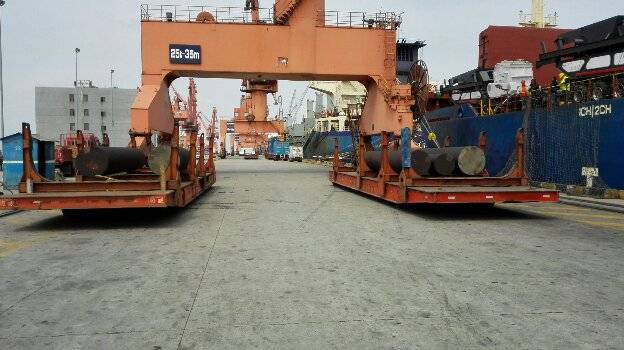 天津津散海运出口大件货物散杂货吨袋设备自卸车 猫砂 石油焦