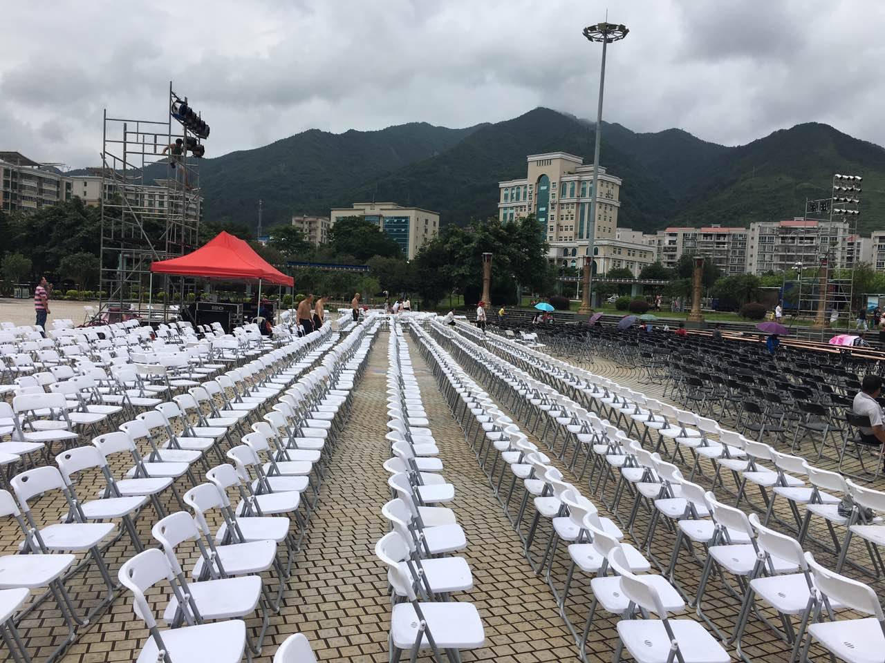 广州白色折叠椅租赁黑色皮革折叠椅租赁塑料凳出租