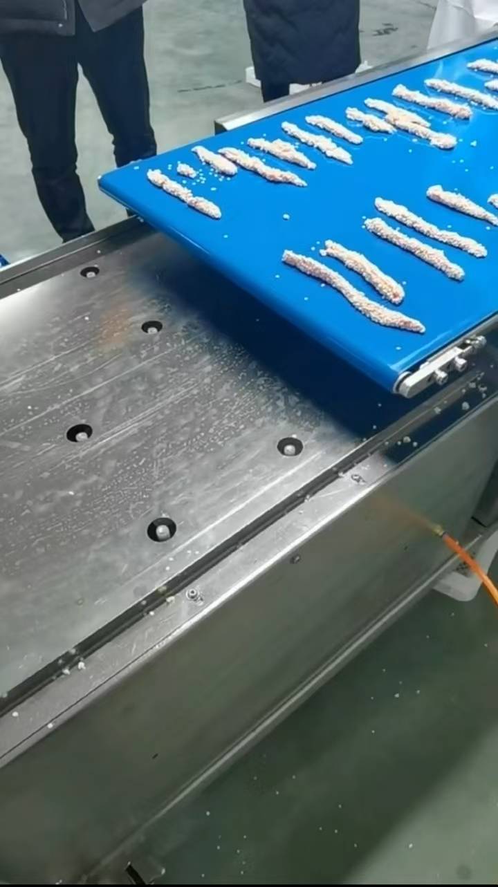 全自动不锈钢真空上糠机，裹糠机，上粉上屑机，上面包糠机器，雪花鸡柳上糠机，洋葱圈裹糠机，鱿鱼圈上粉机