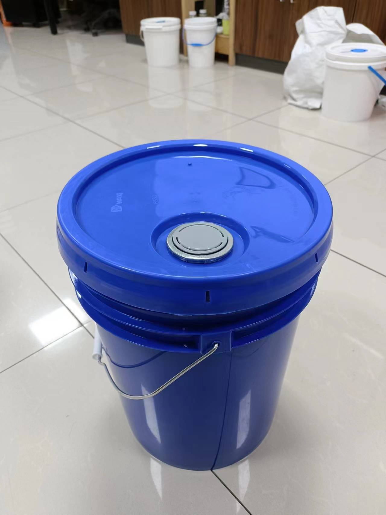 厂家直销塑料机油桶20升