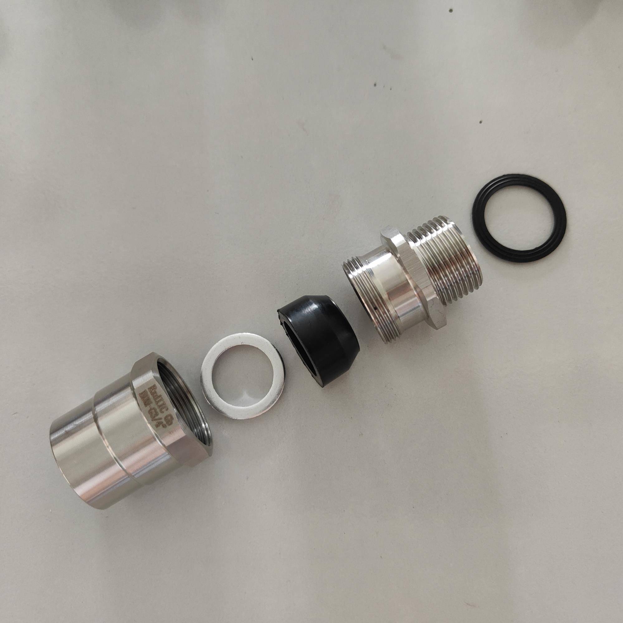 西藏日喀则防爆电缆旋转接头碳钢材质防爆箱