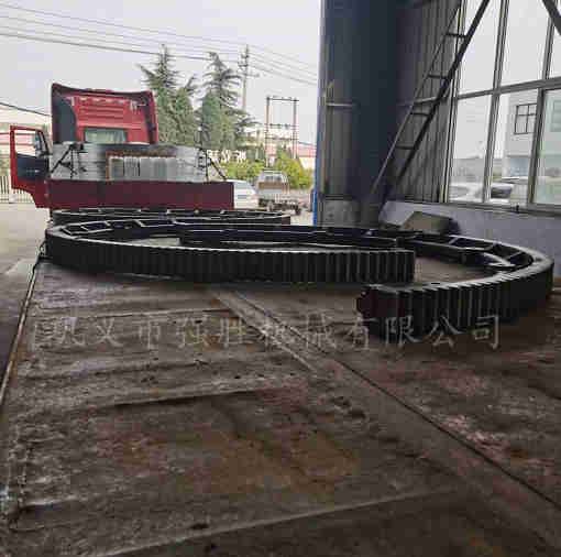 厂家直供回转窑配件 设计制作回转窑大齿轮钢圈托辊