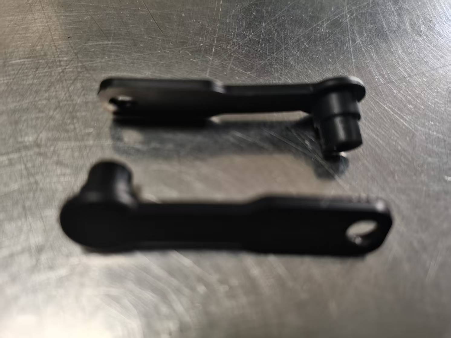 多功能硅胶防护盖，通用设计，有效防尘防水，守护物品细节之处