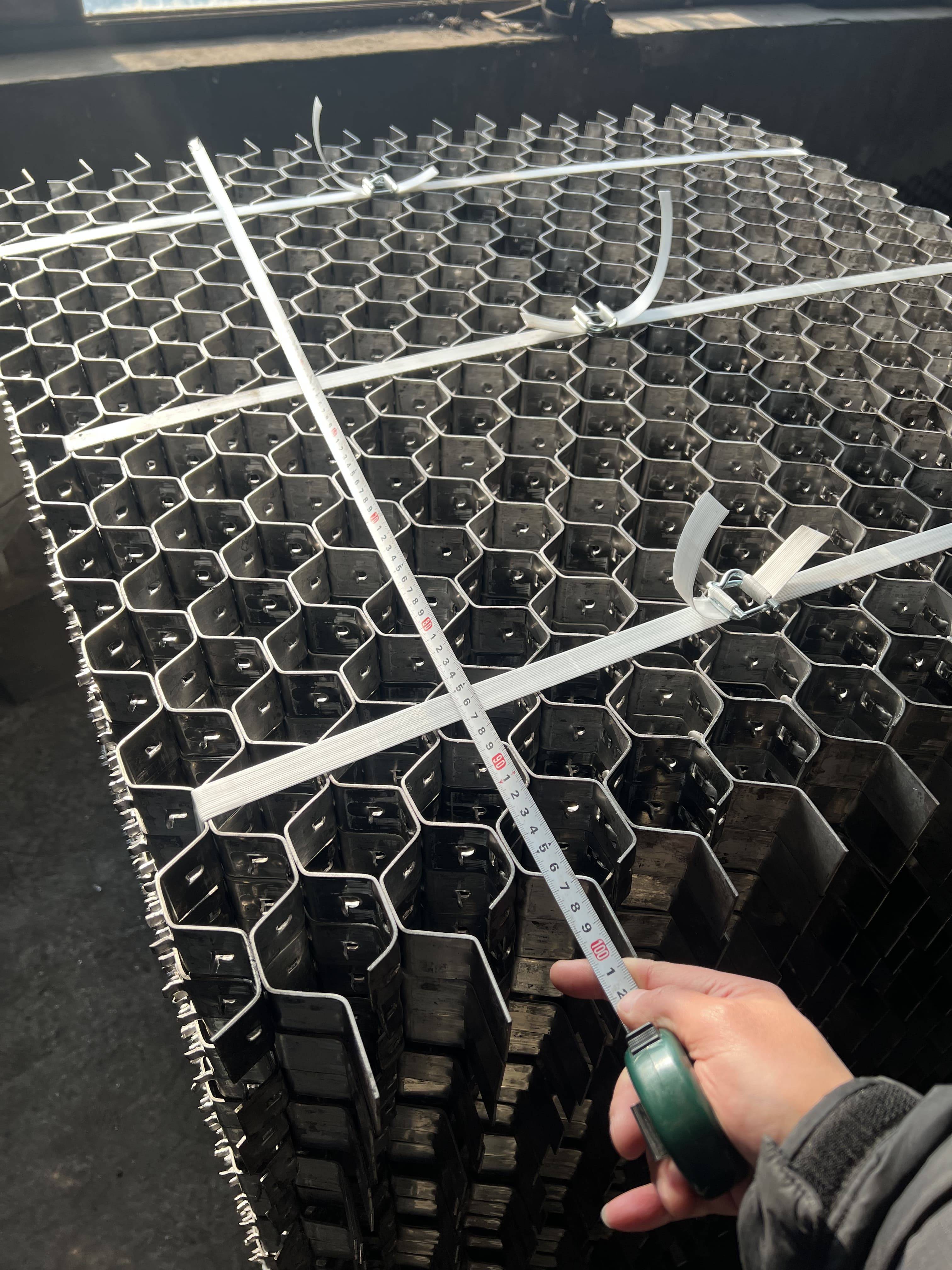 我们是龟甲网的厂家