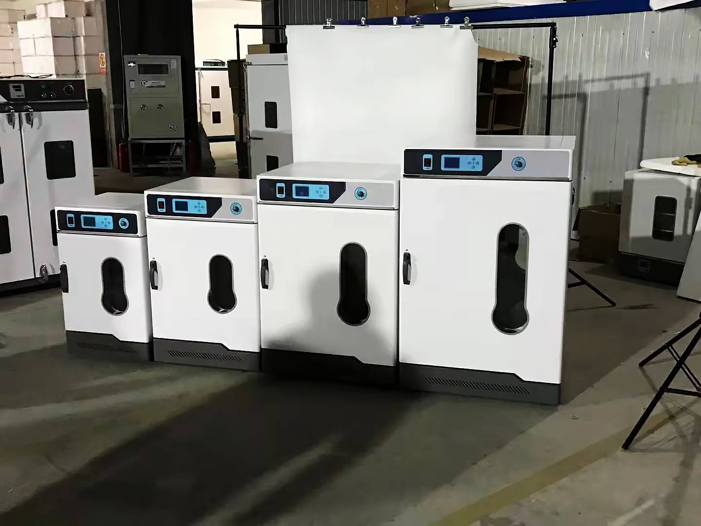 电热恒温烘干箱