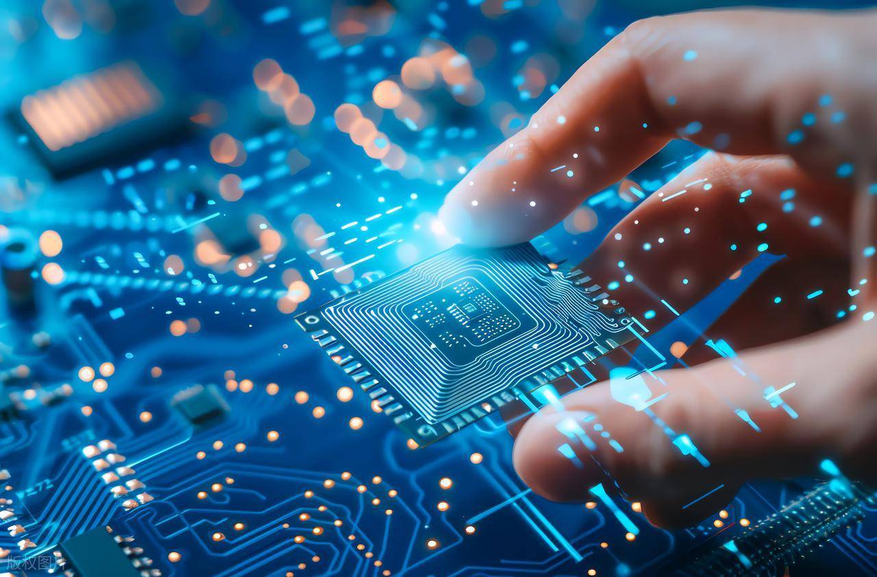 CXLE83202F：高精度PWM调光降压LED驱动芯片 | 无频闪、无噪声、集成500V MOS