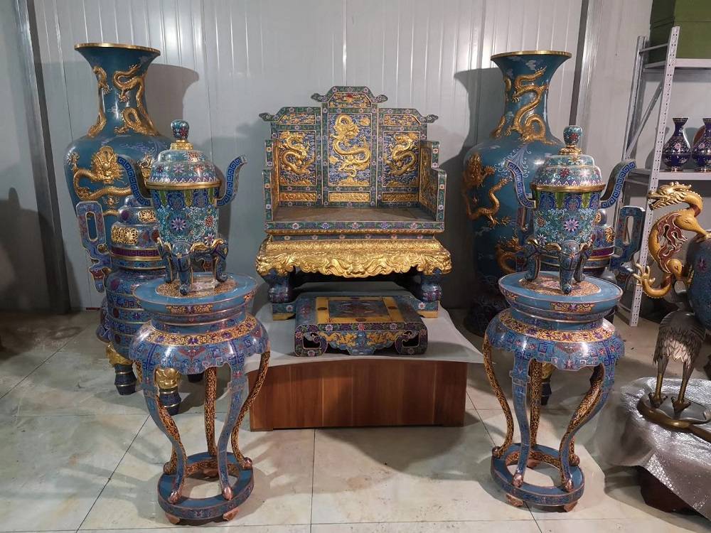 景泰蓝香炉景泰蓝屏风景泰蓝狮子景泰蓝家具景泰蓝龙椅景泰蓝宝座景泰蓝神兽景泰蓝仙鹤