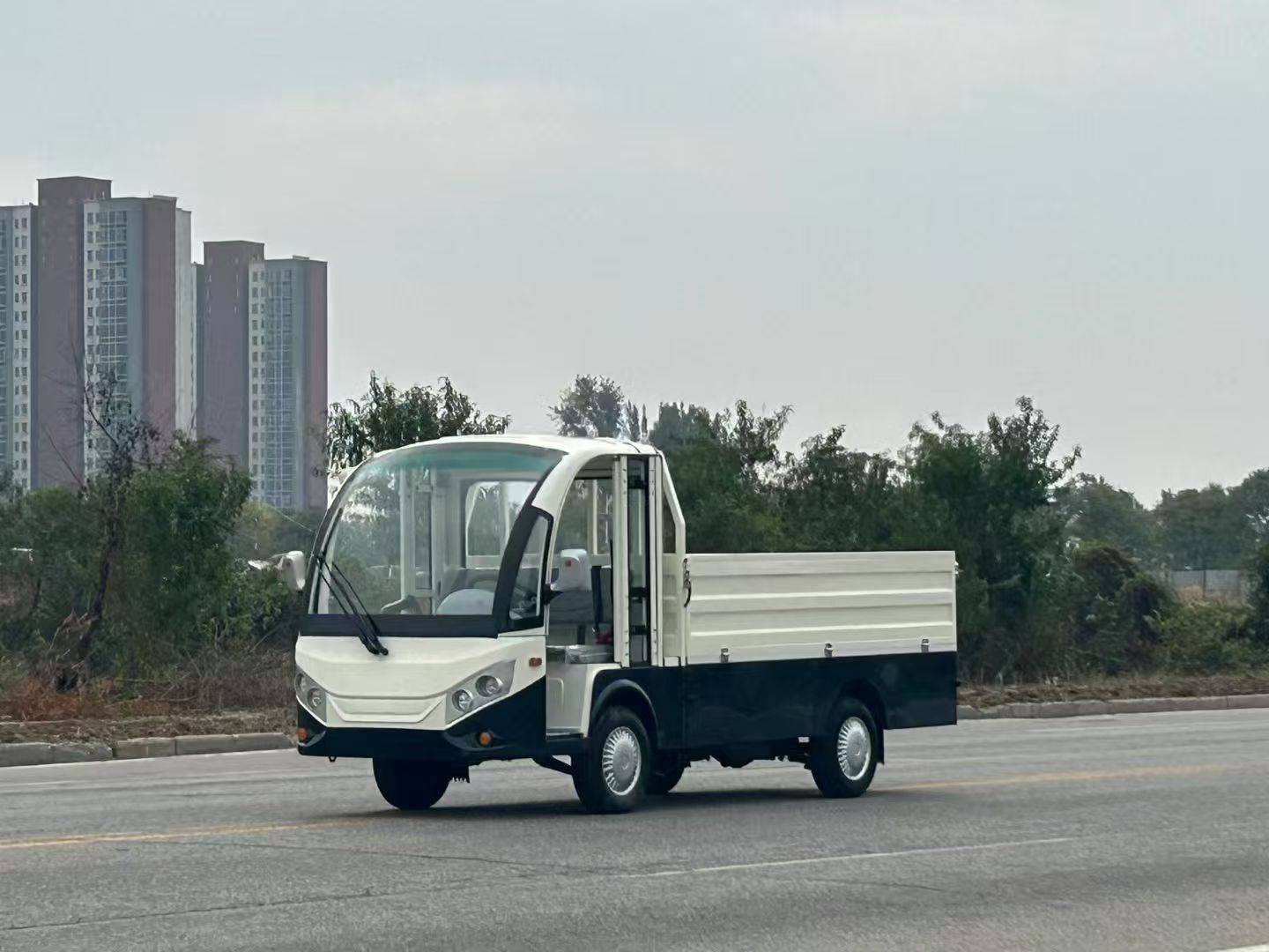 利凯2吨电动货车厂区内低速车间运输物料电瓶车