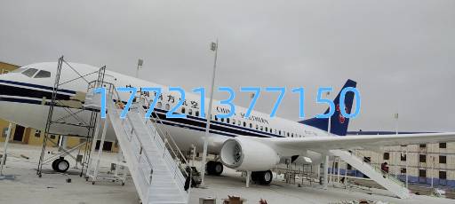•触摸蓝天梦想！1:1 C919模型，让国产大飞机的骄傲触手可及。