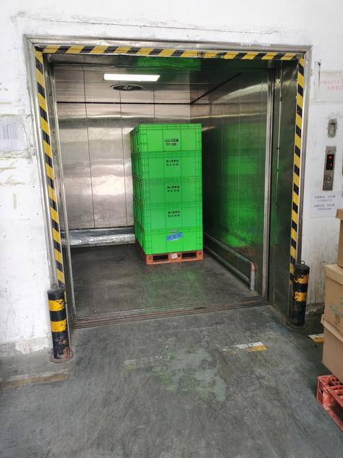 工厂物流货梯