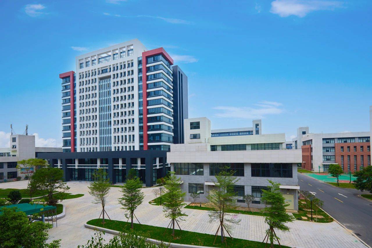 漳州华起技工学校